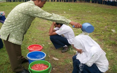 Membangun Karakter Unggul: Program Pendidikan Karakter di SMP Islam Wonopringgro
